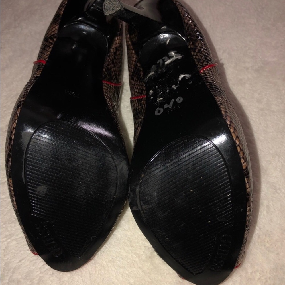 Guess Snakeskin Pumps - Picture 4 of 4